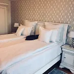Апартаменты Flori De Iulie *