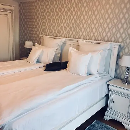 Appartement Flori De Iulie *
