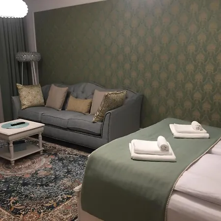 Flori De Iulie Appartement *