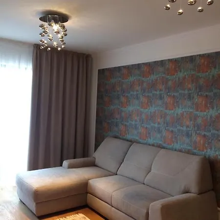 Flori De Iulie Appartement *